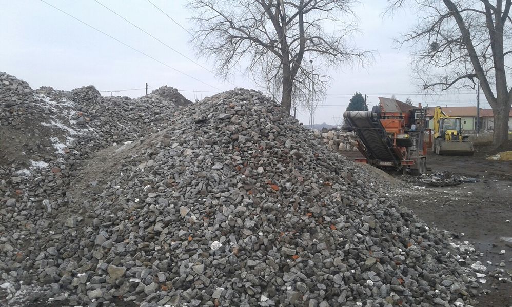 tłuczeń kruszywo betonowe gruz betonowy betonowo ceglany Dobrcz