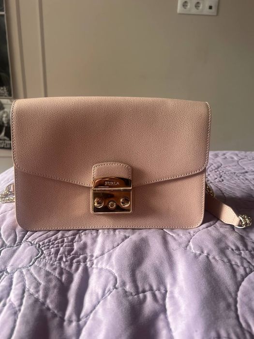 Прекрасная сумка Furla новая оригинал