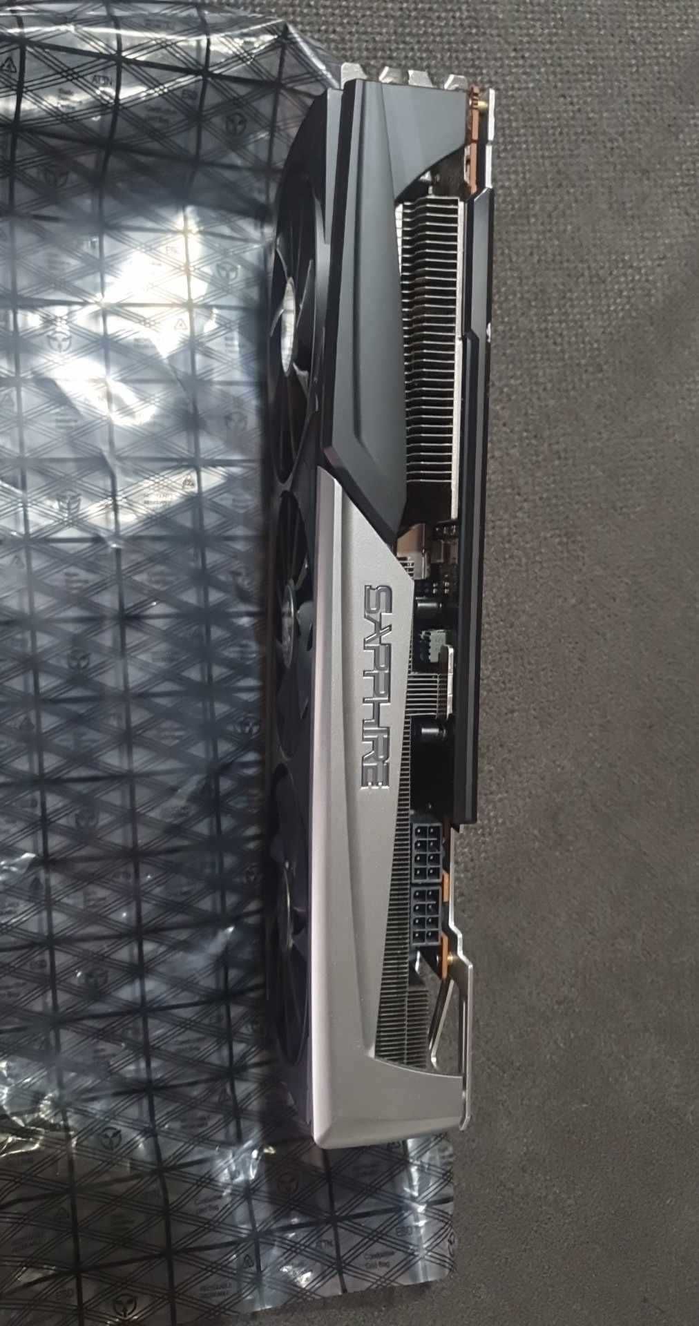 Sapphire nitro + rx5700xt