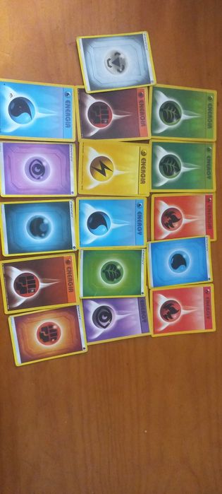 Vendo cartas do pokemon