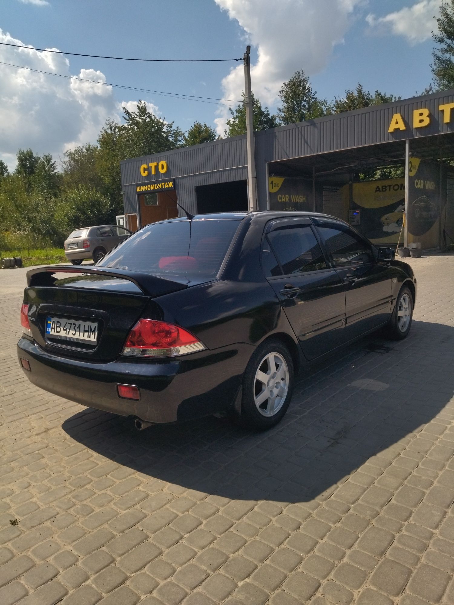 Mitsubishi lancer