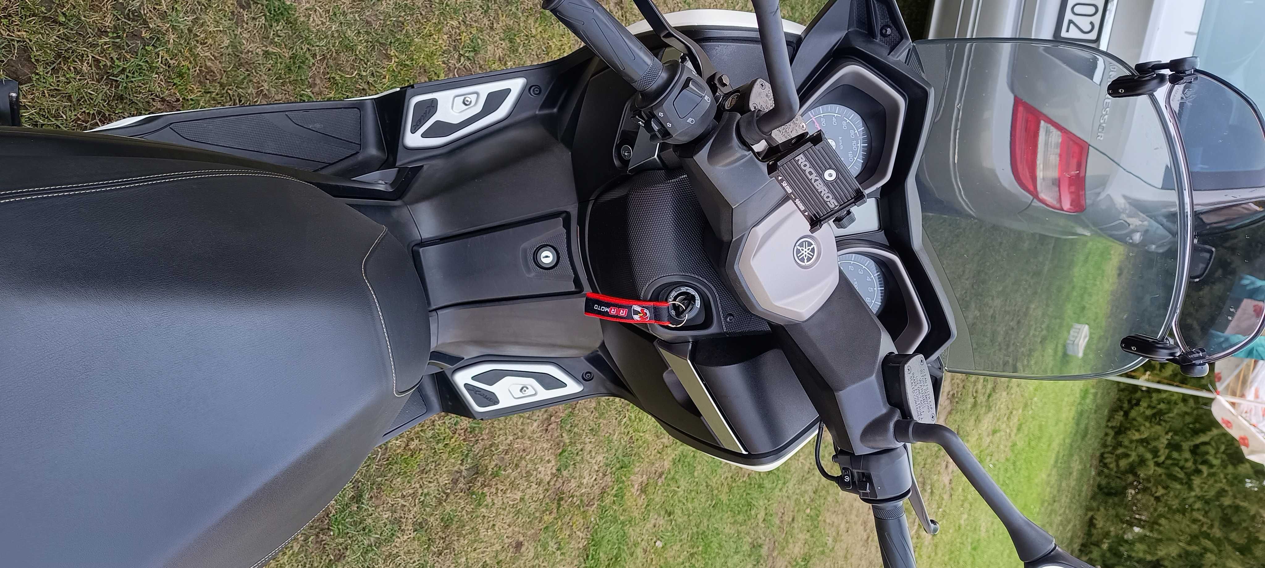 yamaha x-max 400 abs