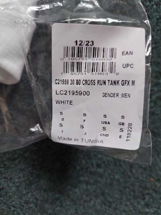 ### NOWA podkoszulek Salomon Cross Run Tank GFX – white ###