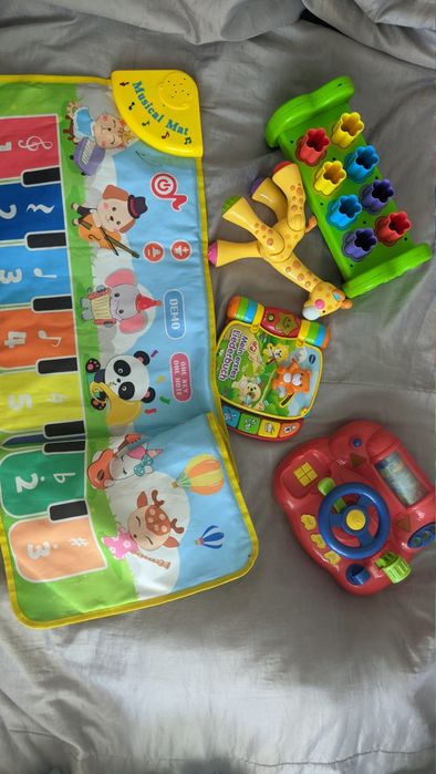 Розвиваючі іграшки