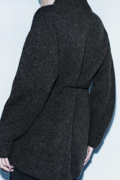 Вовняне  пальто ZARA з паском