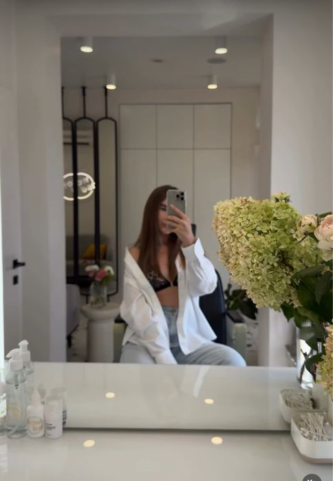 Біла сорочка zara нова