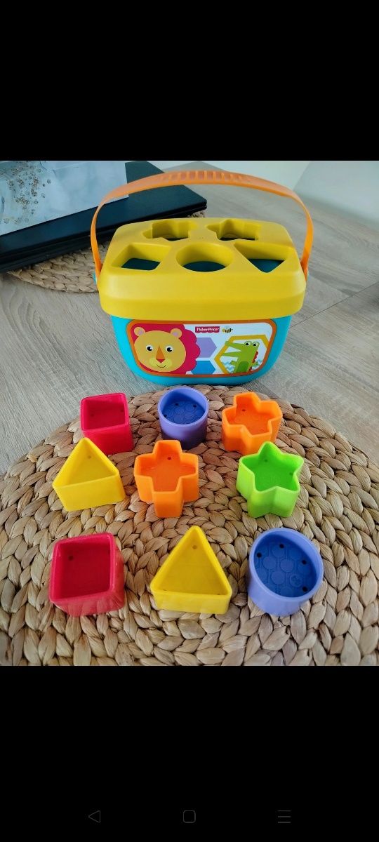 Sorter Fischer Price garnuszek wiaderko dla niemowlaka