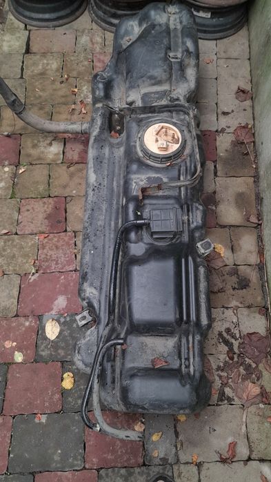 Продам бак Mercedes Sprinter  906