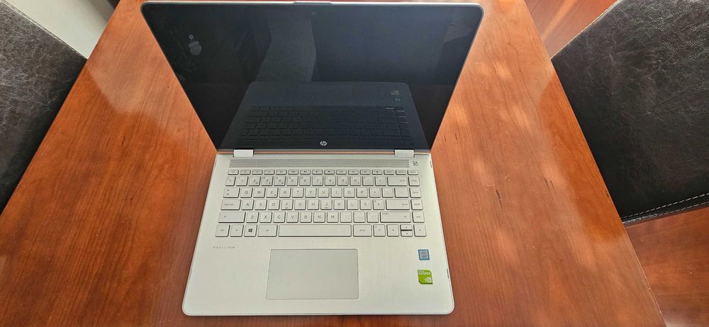 HP Pavilion X360 14"Tactil/i5-8250U