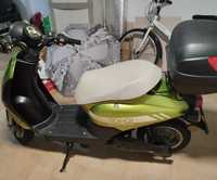 SCOOTER ELECTRICA 2900 WATTS 72 VOLTES LITIO