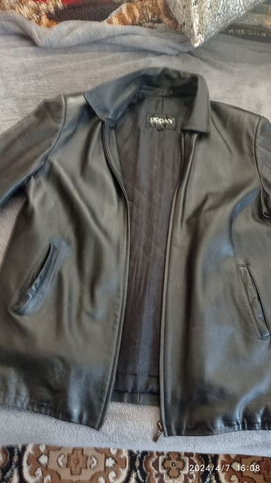 Продам кожаный мужской пиджак