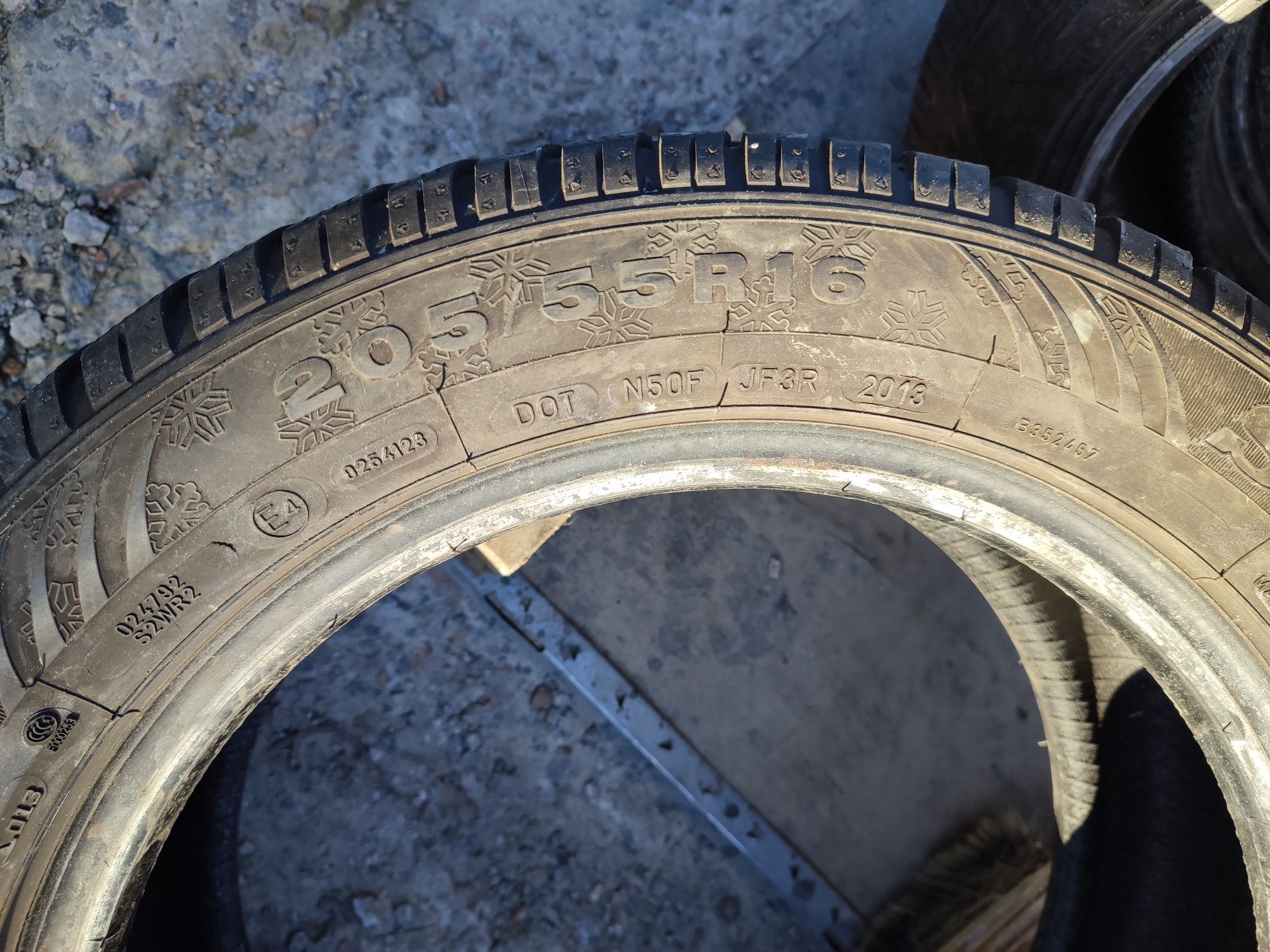205.55.16 Dunlop 4шт зима БУ склад шины резина из Европы R16 55