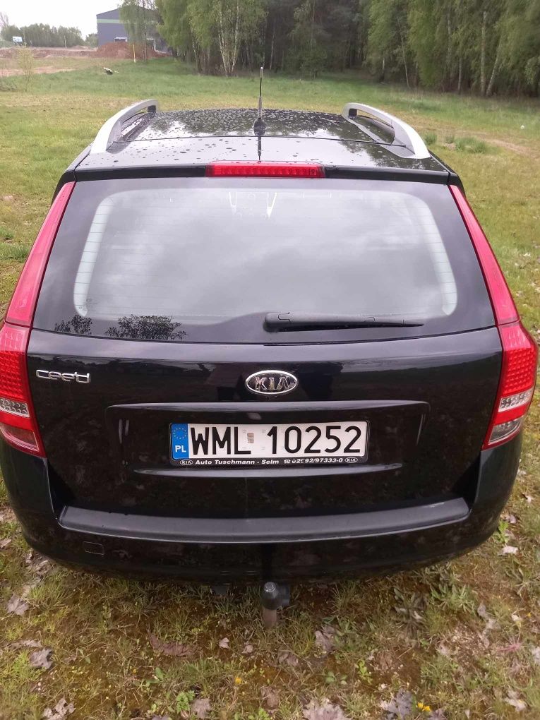 Sprzedam  KIA CEED 1.4 90 KM BENZYNA