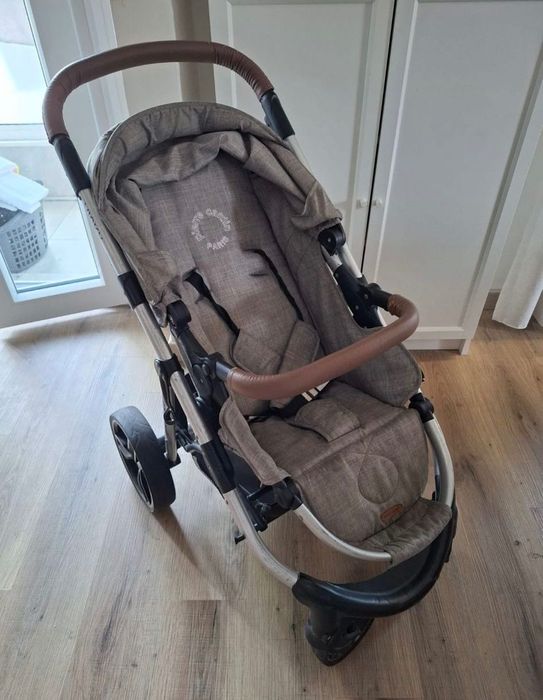 Carrinho bebé com isofix