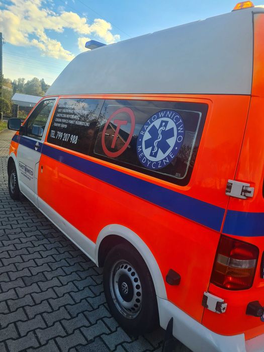 Ambulans, karetka,Volkswagen T5, 2006,