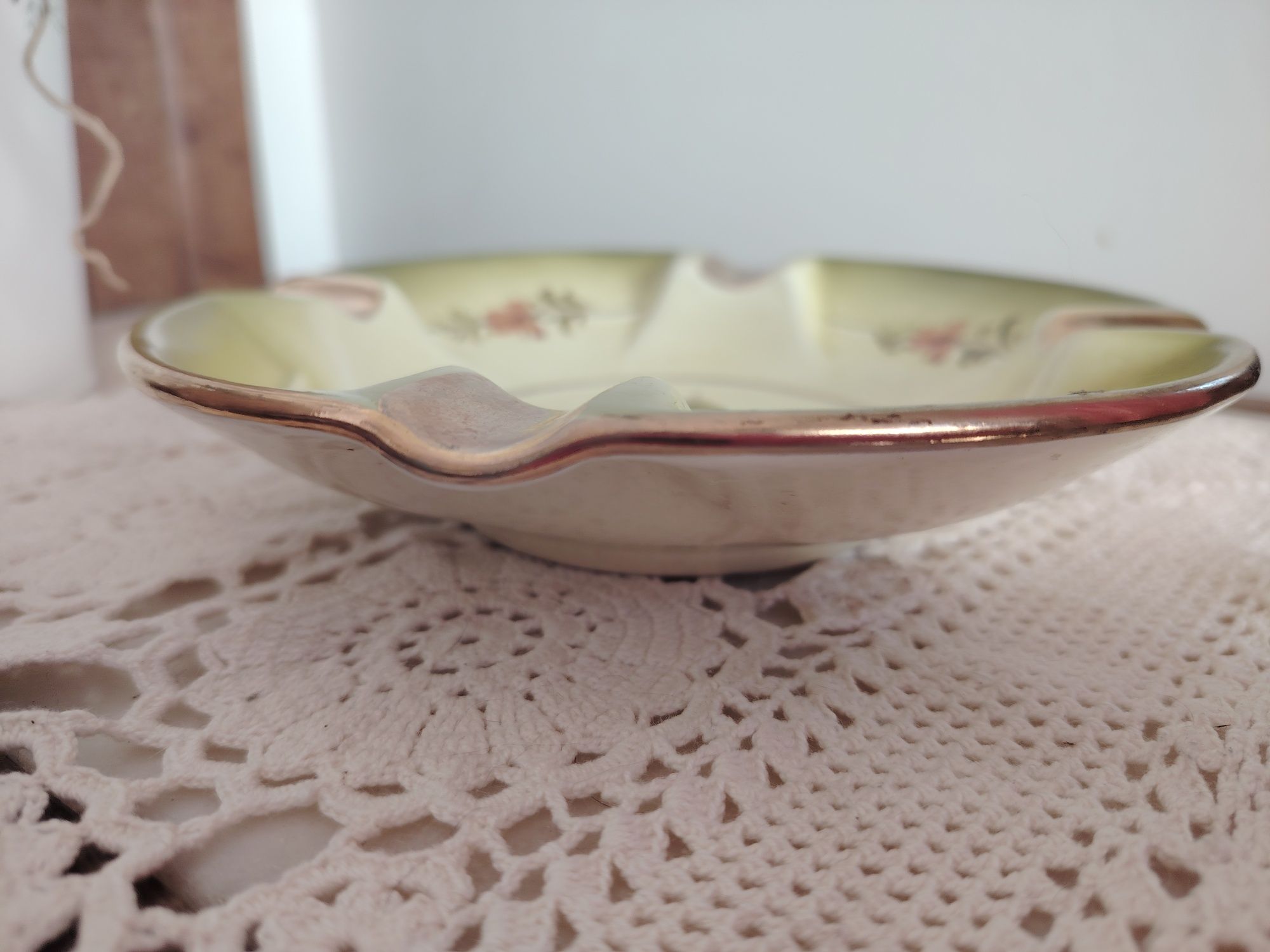 Cinzeiro decorativo pintado a mão