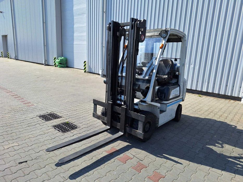 Wózek spalinowy, podnośnikowy Nissan P1D1A15LQ, udźwig 1,5t.