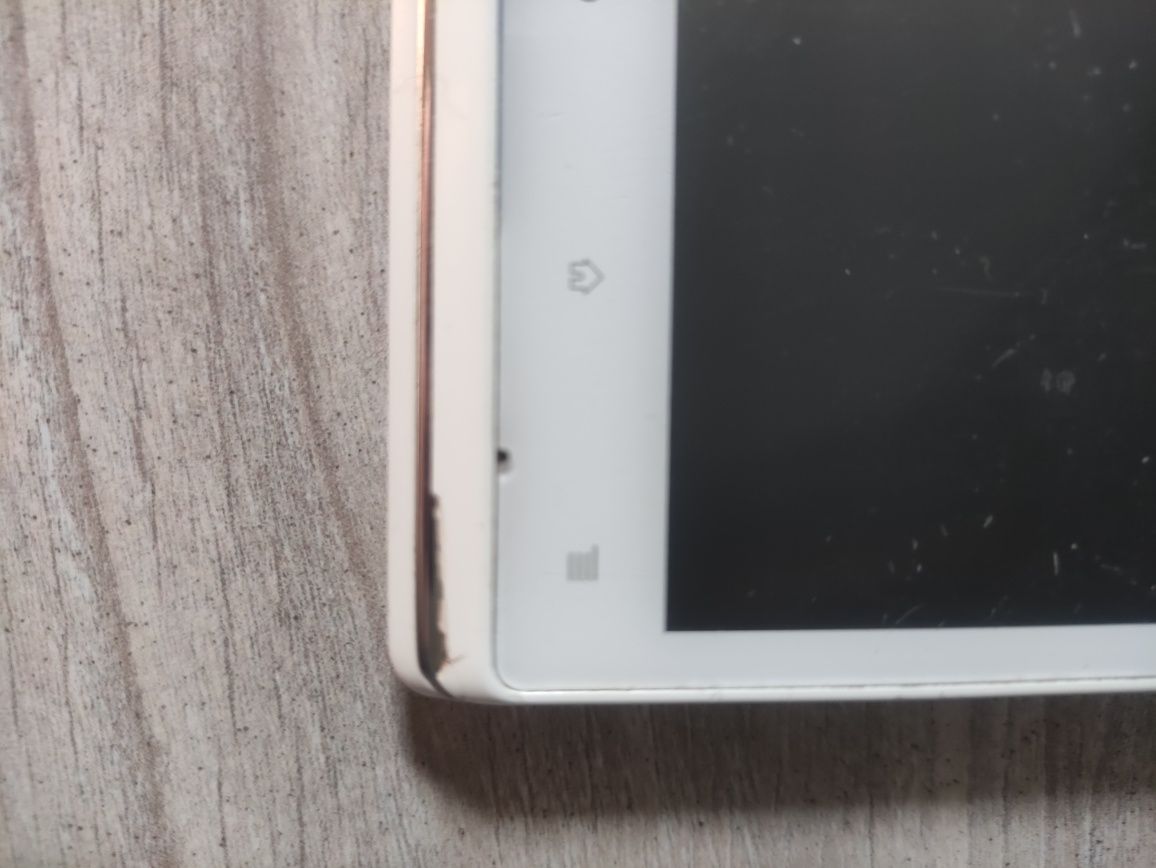 Telefon Sony Xperia E C1505 biały
