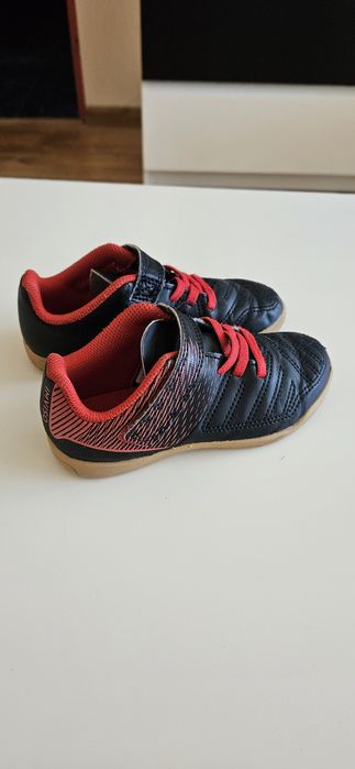 Buty do piłki halówki decathlon rozmiar 28