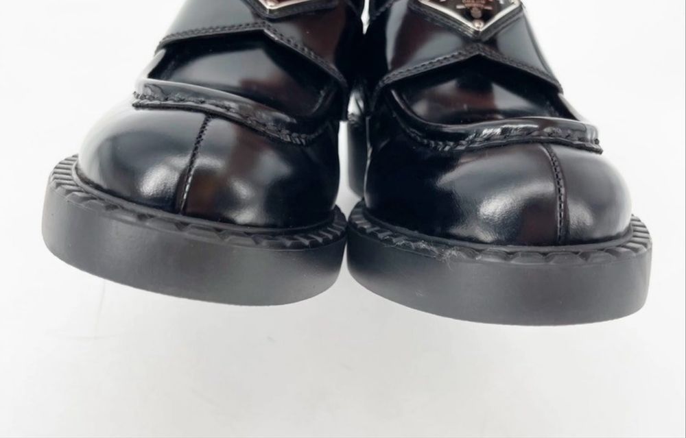 Лофери PRADA чорні