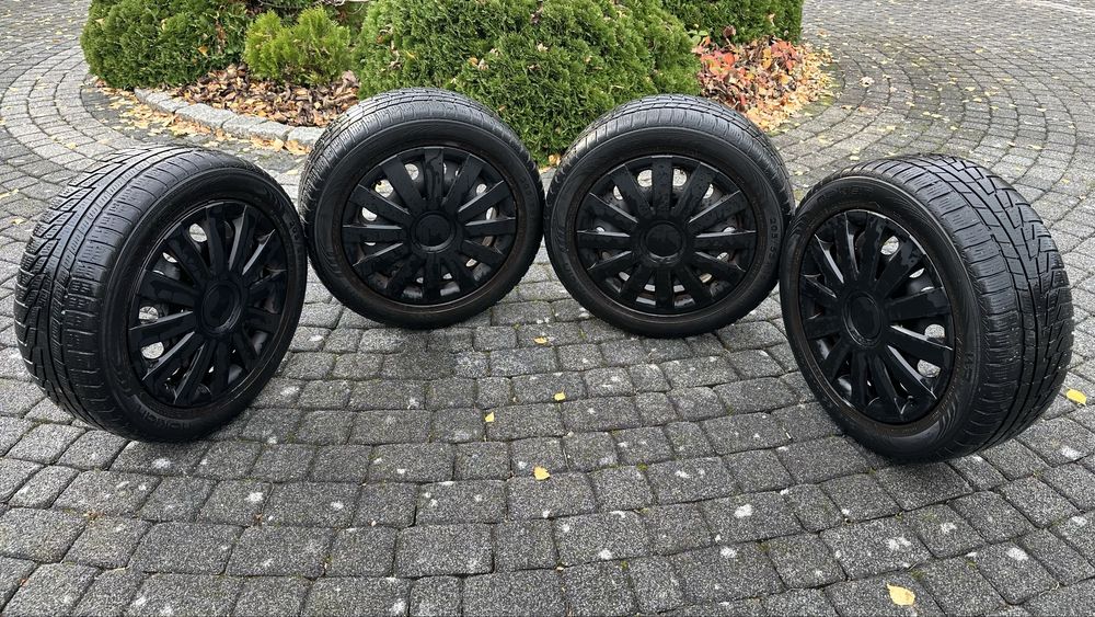 Felgi 16 z oponami zimowymi Nokian Kolpaki 5x112 audi vw