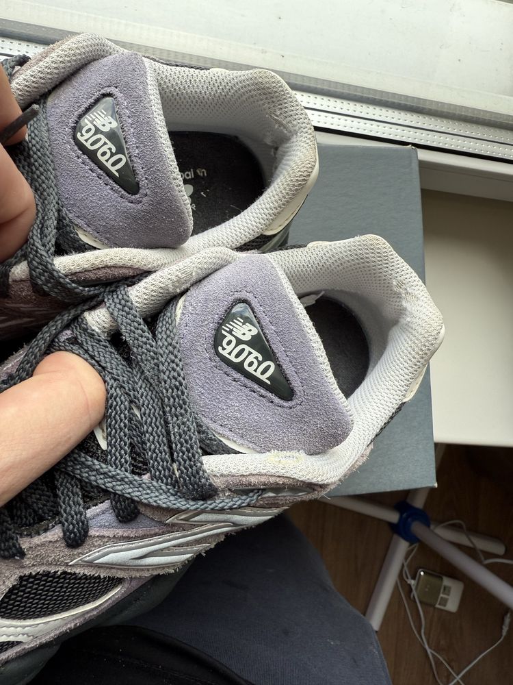 New Balance 9060