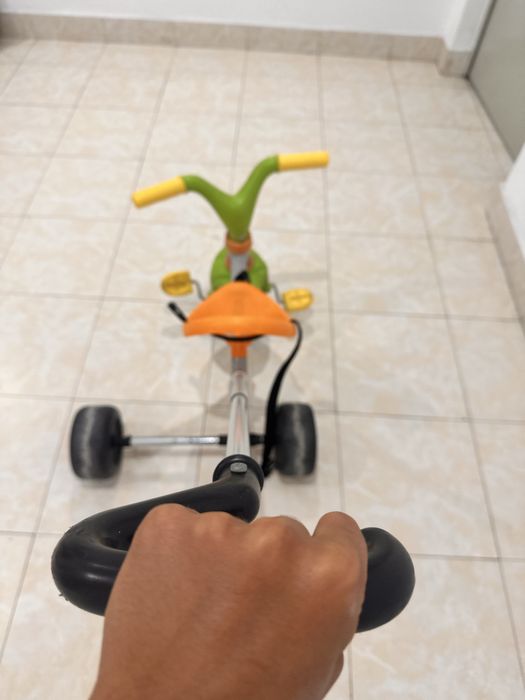 Triciclo para criança