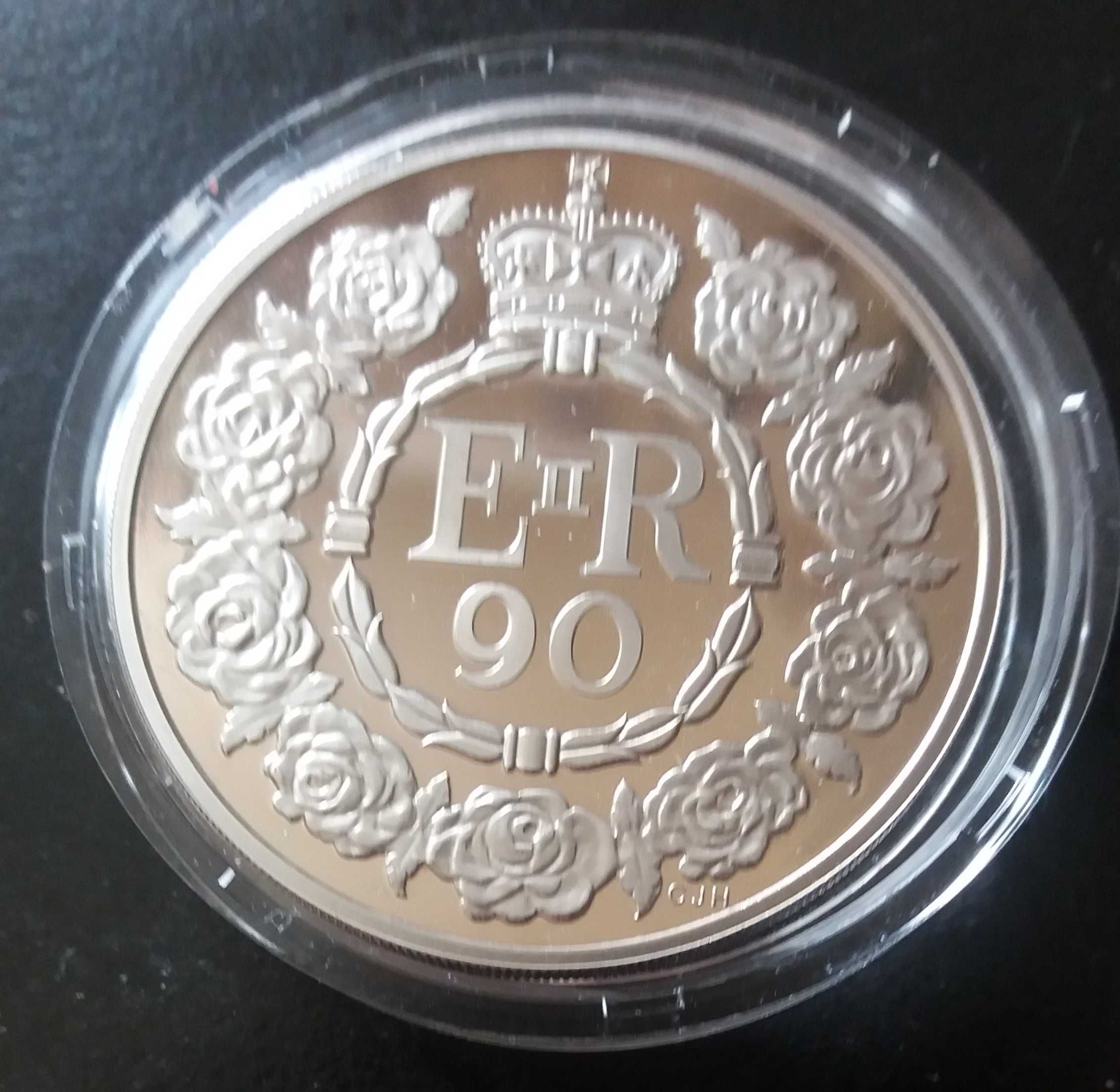 5 libras proof, 90° aniversário Isabel II. Rara