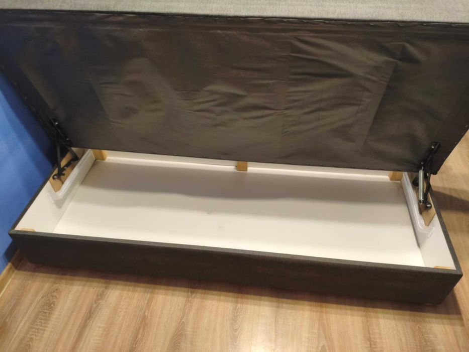 Łóżko jednosobowe