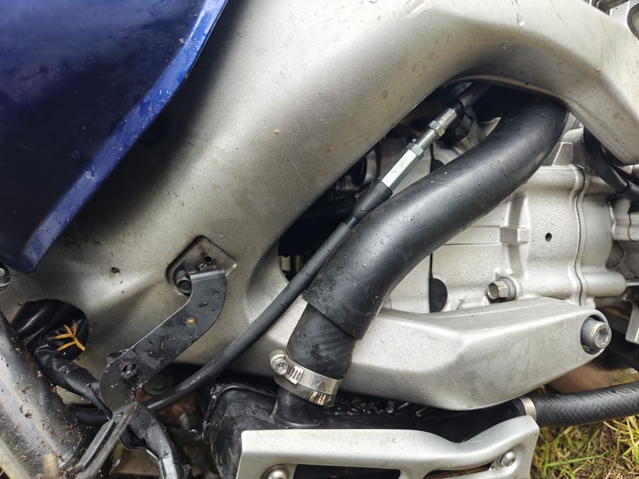 Yamaha FZ6 fazer rama z dokumentami