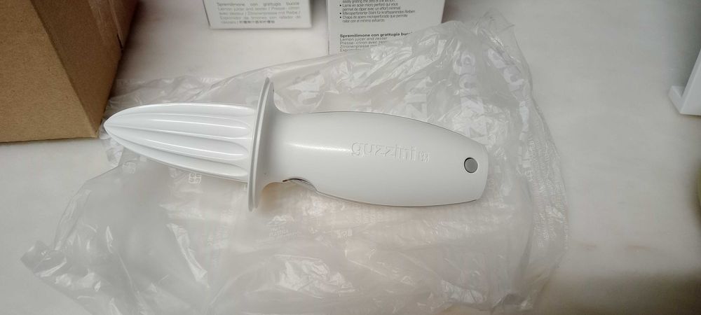 Espremedor e raspador de citrinos Guzzini
