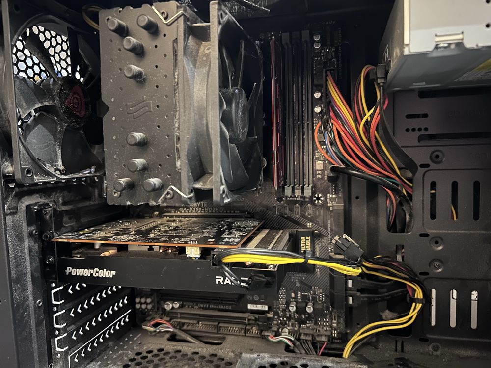 Komputer do Gier Intel I5-7500, RAM 16 GB