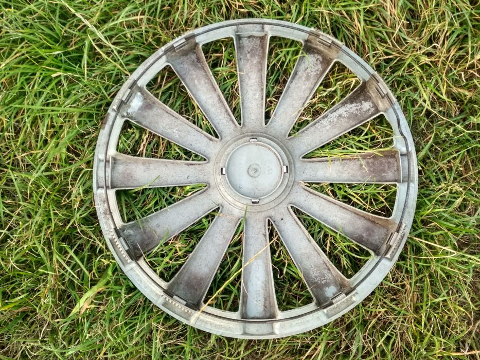 Продам ковпак на диск 15