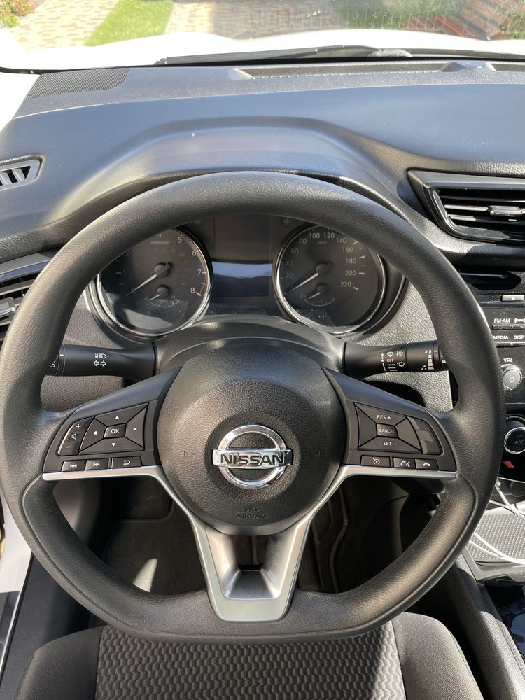 Продам Nissan Rogue Sport