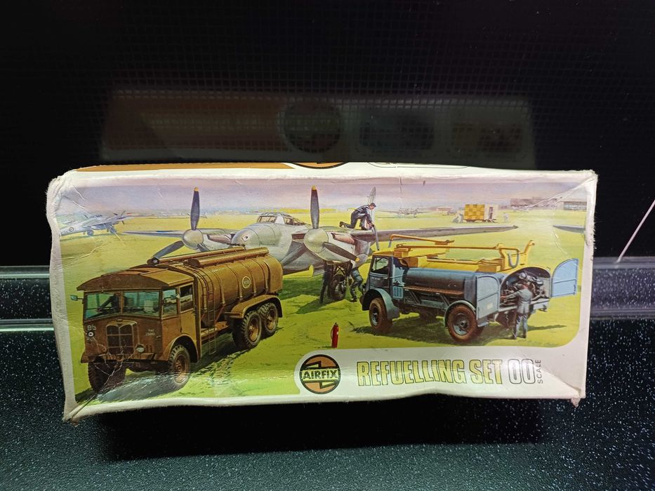 Airfix RAF refuelling