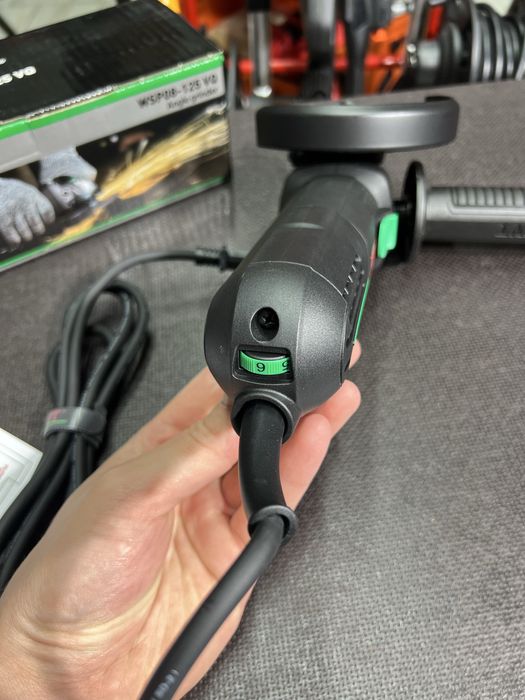 Болгарка DWT WSP08-125 VQ Регулировка скорости Узкий хват