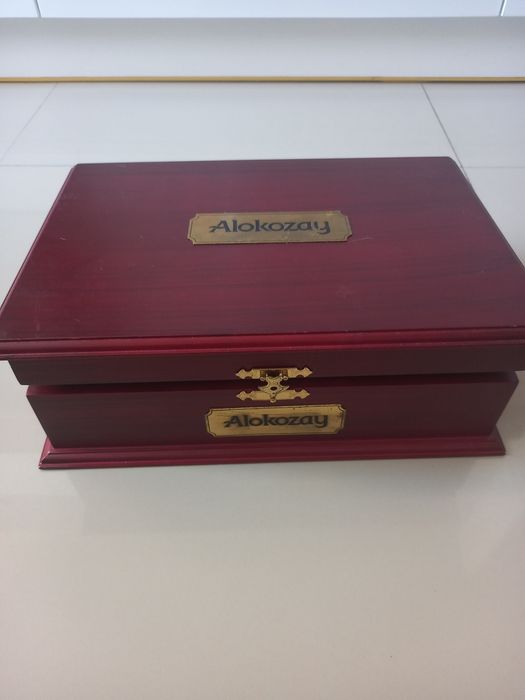 Шкатулка деревянная