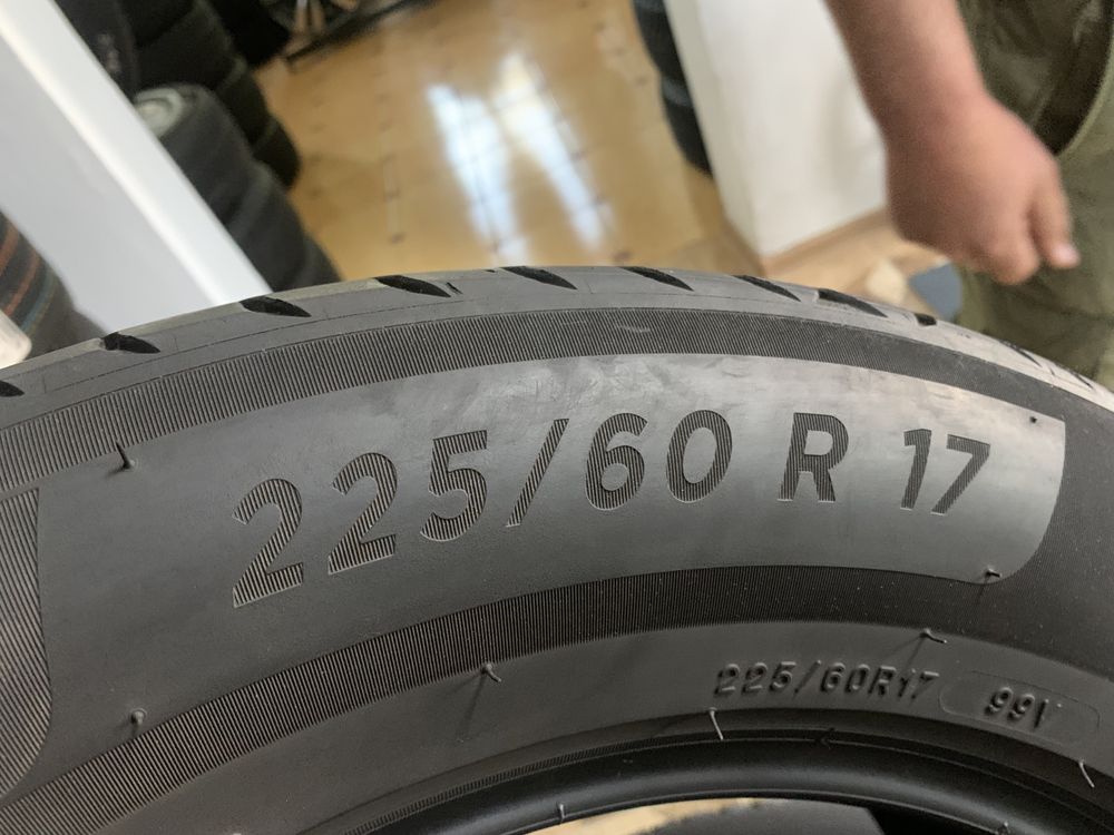 Комплект літніх шин 225/60/17 99V Michelin PRIMACY 4