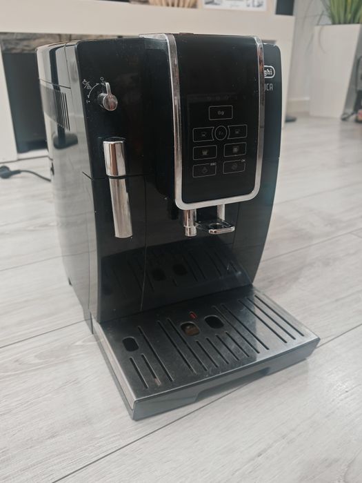 Ekspres DeLonghi Dinamica