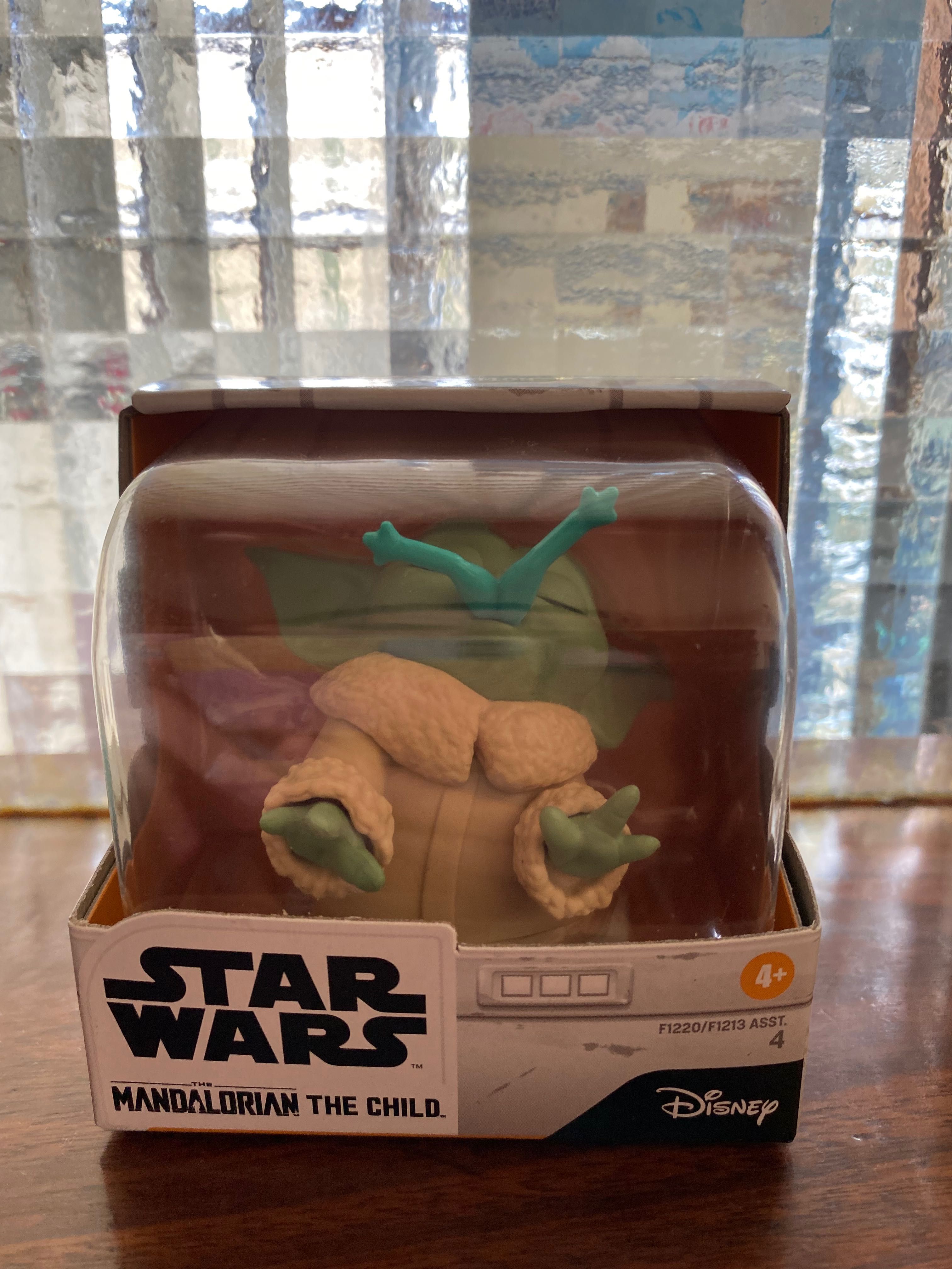 Funko grogu yoda baby original (na caixa)