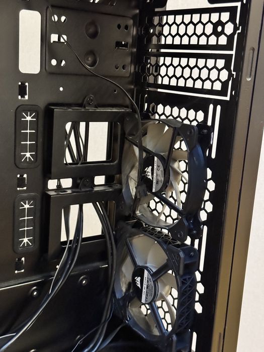 Корпус Thermaltake