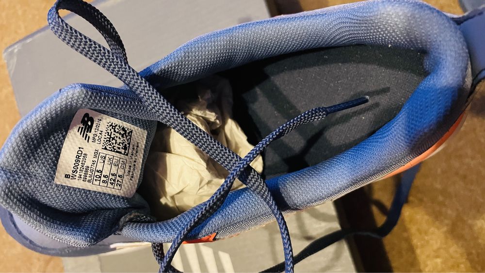 Кросівки New Balance 009