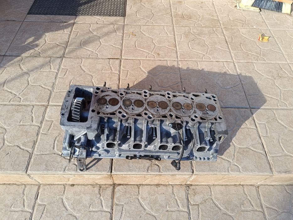 VW T5 2.5 TDI AXD Części