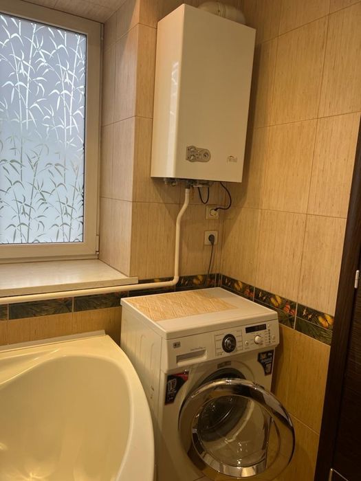 Продам  2 комнатную квартиру с автономным отоплением