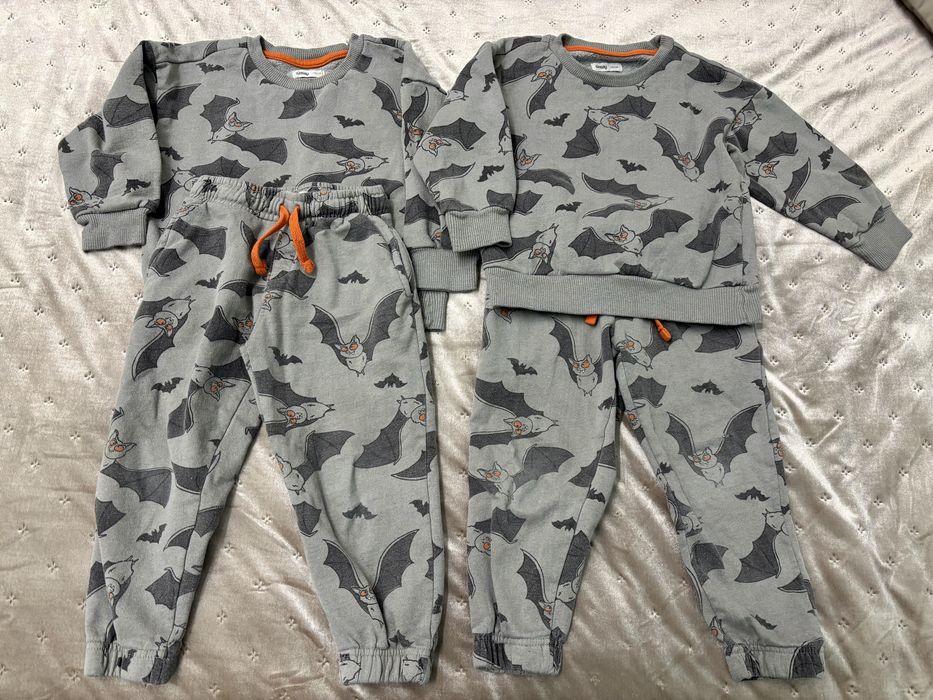Теплі костюмчики для двійні розмір 110