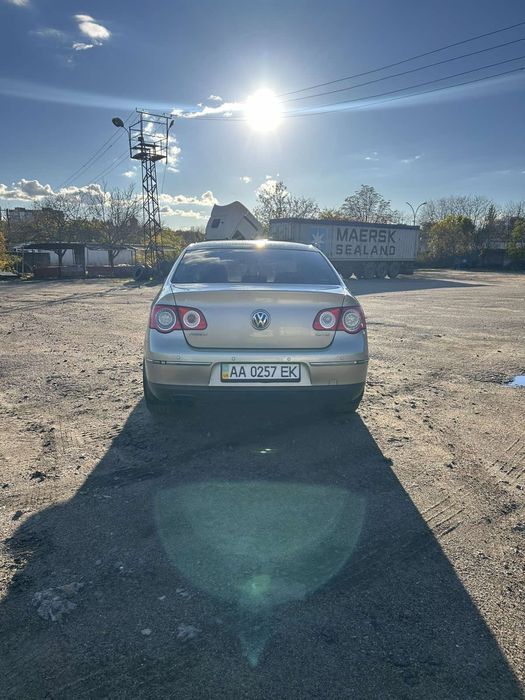 Volkswagen Passat  б6  на Автоматі