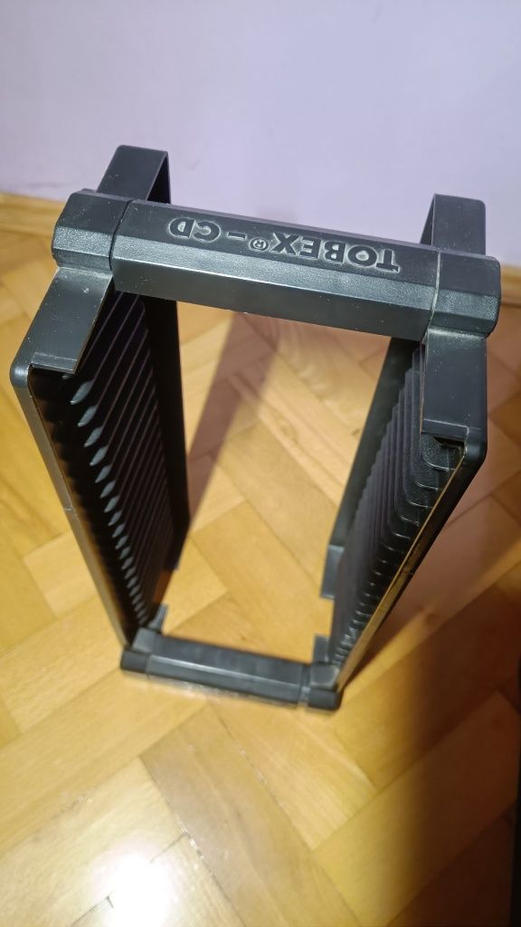 regał na płyty CD