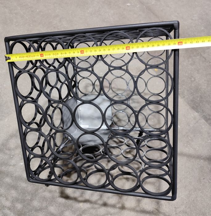 Metalowy kosz , palenisko ogrodowe