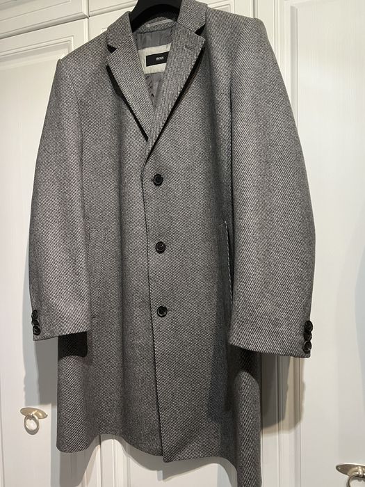 Пальто Hugo Boss р.54