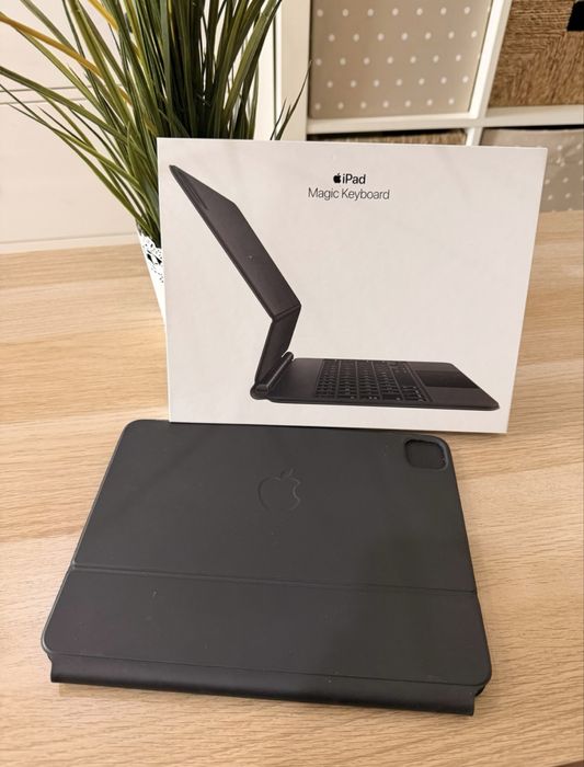 Apple iPad Pro Magic Keyboard (11")